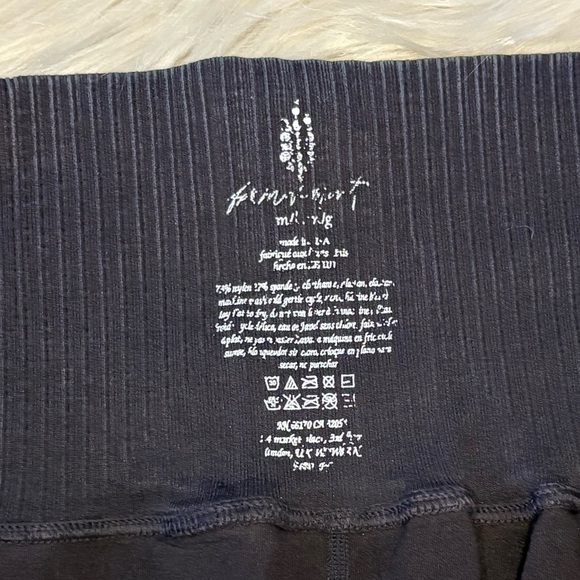 FREE PEOPLE Good Karma Leggings High-Rise 7/8 Length M/L - Picture 8 of 9